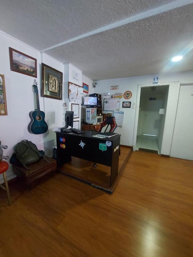 North House Hostel โบโกตา ภายนอก รูปภาพ